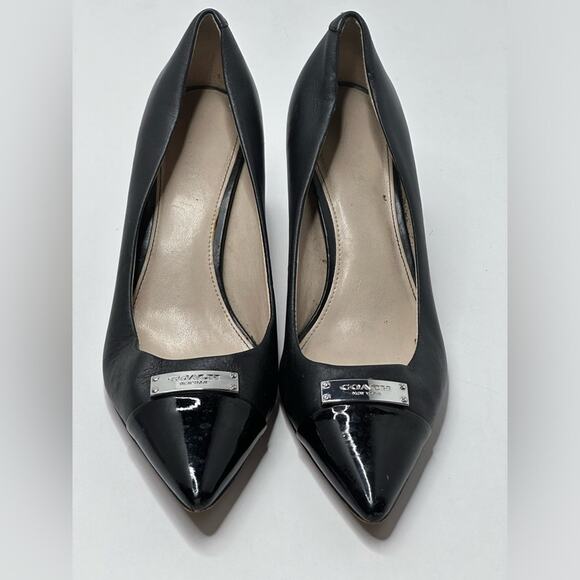 COACH Leather Patent TOE Pointed HEEL BLACK 2 1/2” HEEL Cushioned Comfy SZ 8B - Picture 1 of 8